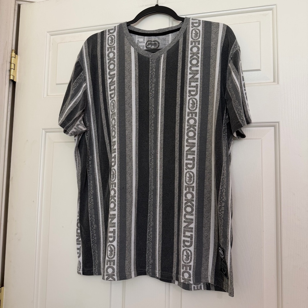 Ecko Unltd Unlimited Men’s Gray White Striped V‑Neck Tee Size Large L